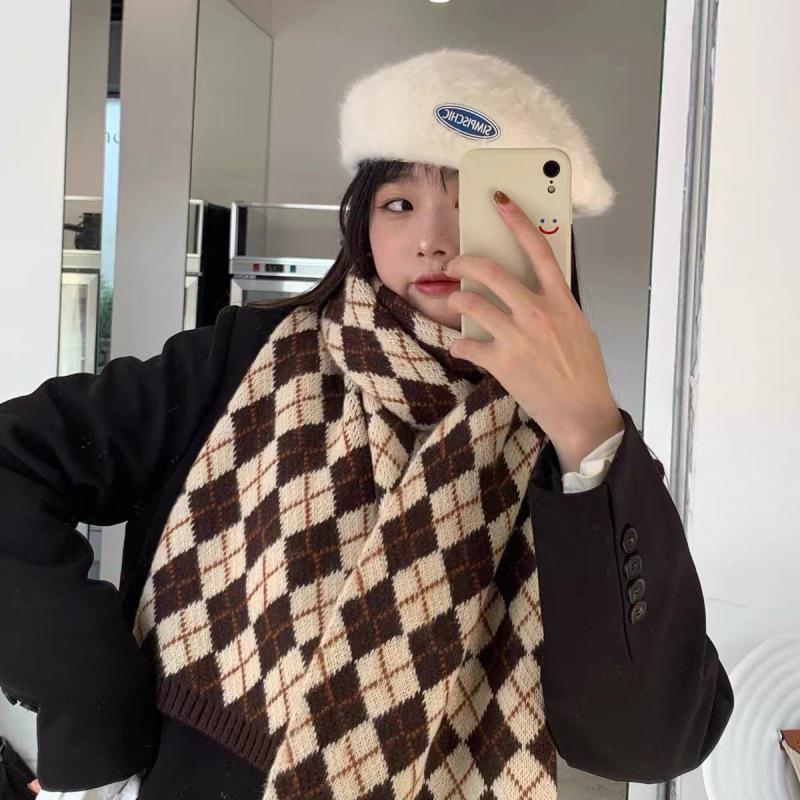 Korean-Style Houndstooth Knitted Round Neck Scarf - Warm, Versatile, Trendy Autumn/Winter Accessory