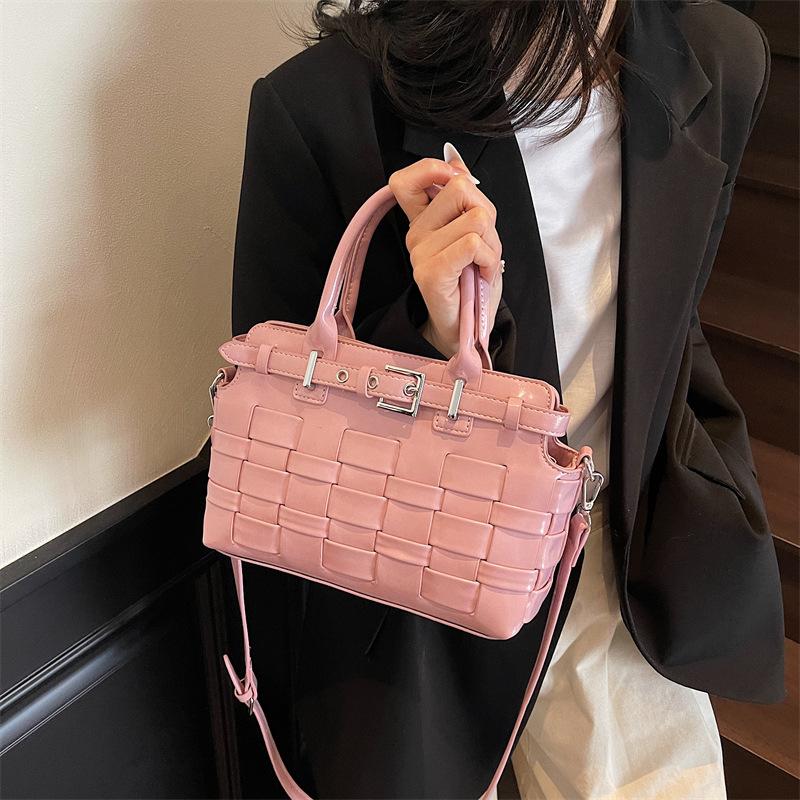 Women bags women's bags 2025 new Korean version fashion handbag large capacity shoulder woven tote bag