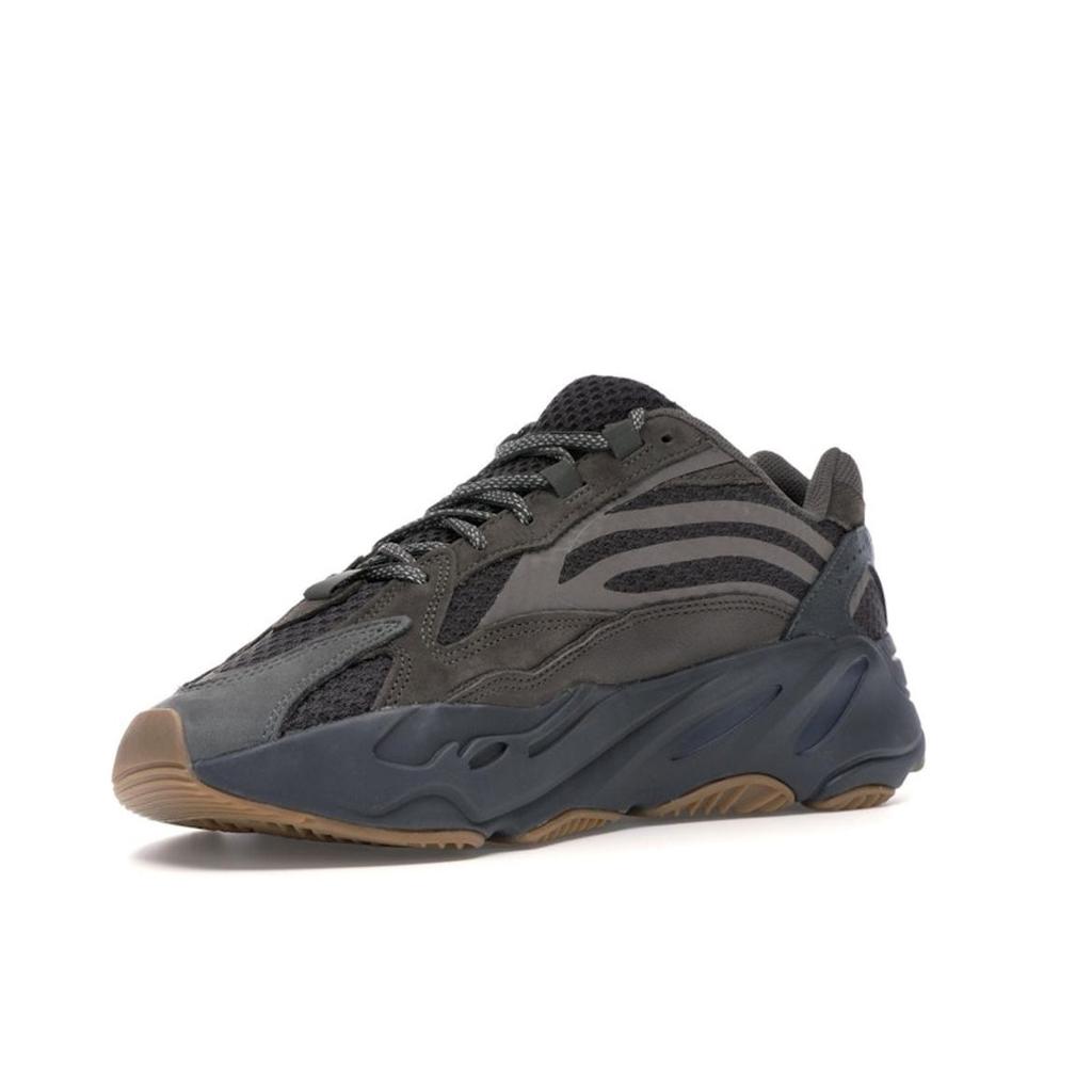 Adidas Yeezy Boost 700 V2 Geode Unisex Sneaker Braun EG6860