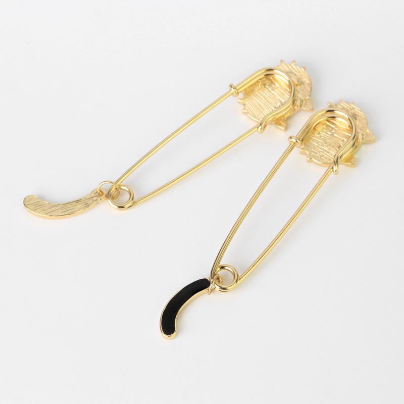 Blucome New Design Dripping Oil Cute Cat Wags Its Tail Animal Brooch Accessories Brooch