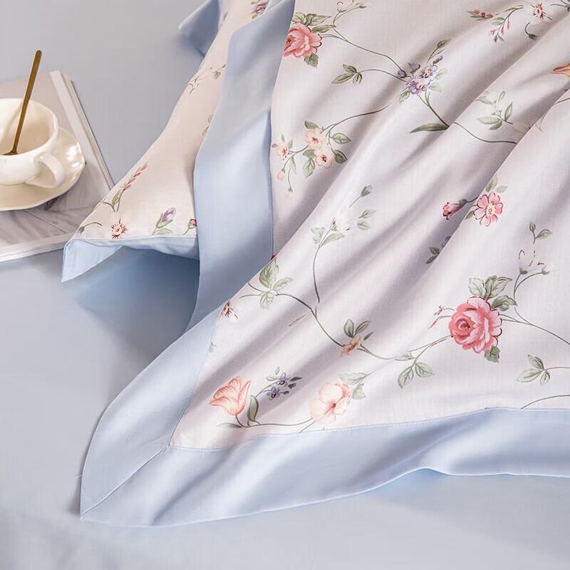 Dohia Walton Garden Cooling Summer Quilt