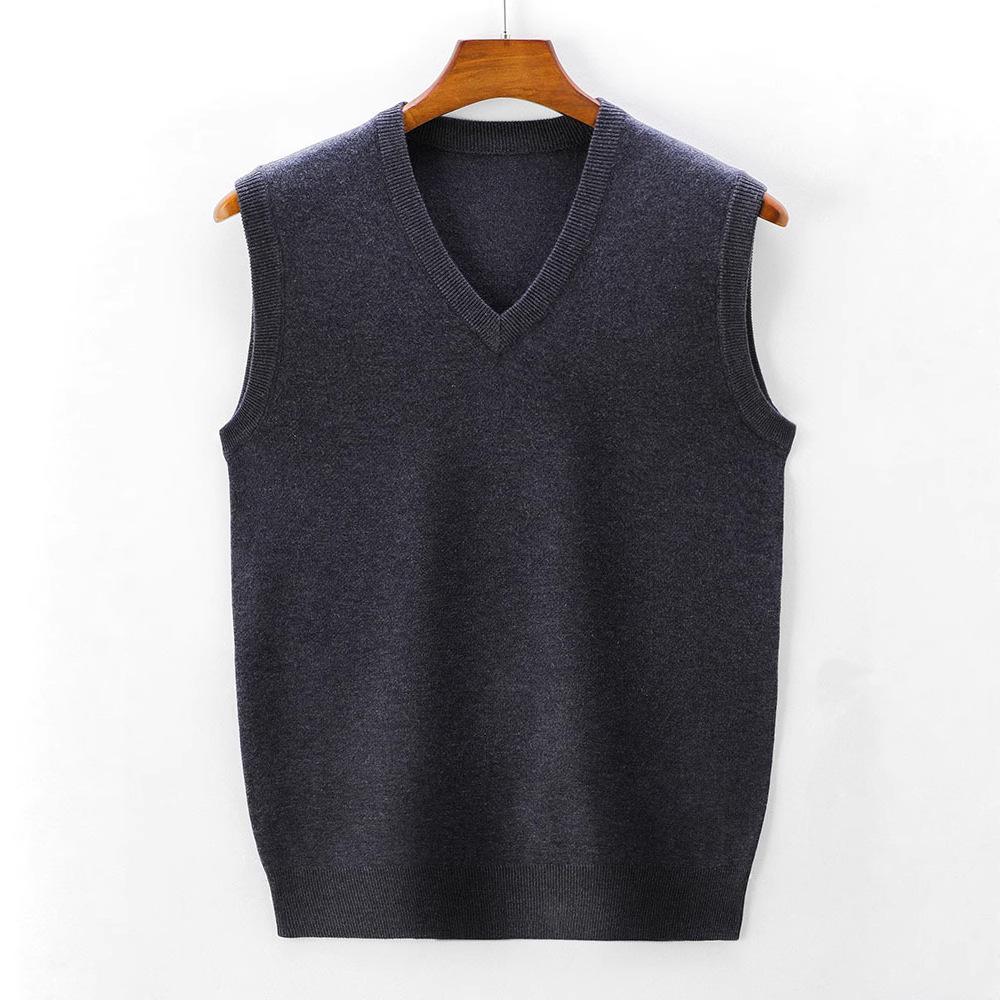 Men's V-Neck Red Knit Vest: Warm Autumn/Winter Waistcoat