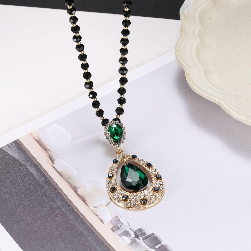 Crystal Pendant Sweater Necklace - Fashionable and Atmospheric Design