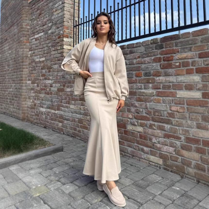 2024 Autumn Casual Solid Color Slim Fit Sweatshirt & Fishtail Skirt Two-Piece Set