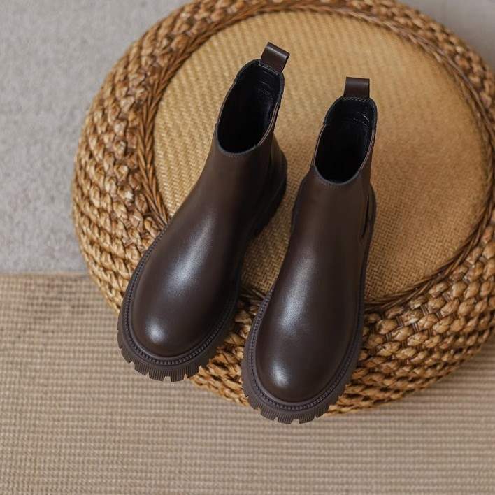 Korta stövlar dam Chelsea boots 2025 nya höst och vinter rökrör tunna stövlar tjock-sula Martin boots ins Brittisk stil