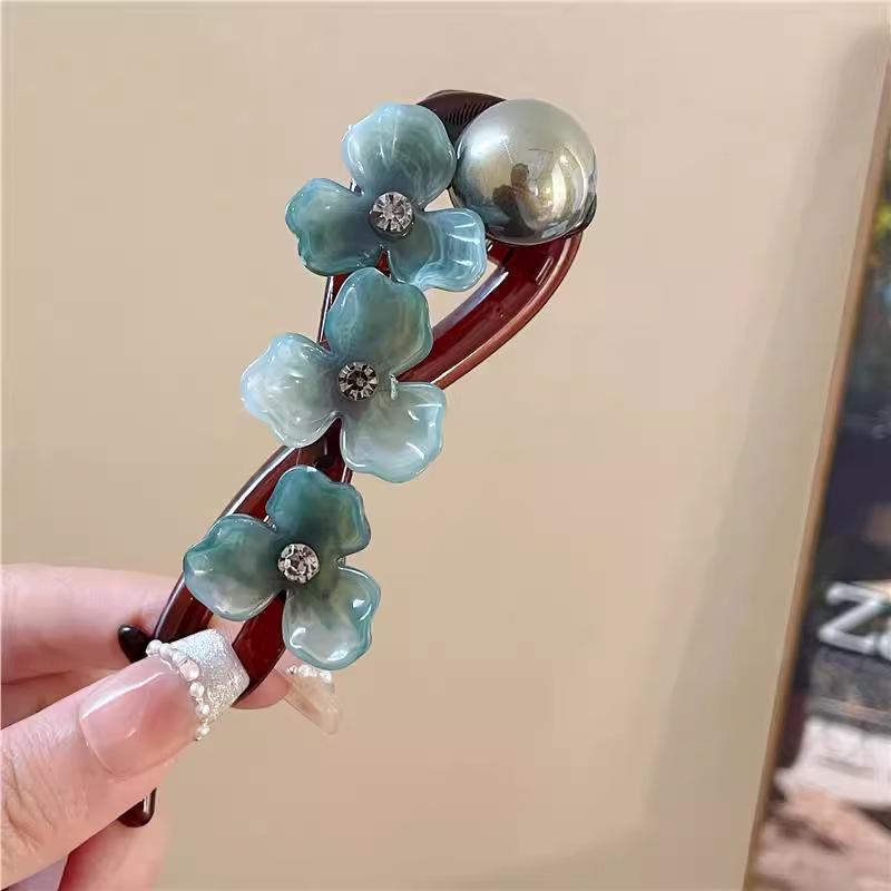 Cute and Adorable Cat-shaped Hair Clip, High-end Back Hair Clip for Women, One-piece Hairpin, Updo Hair Accessory