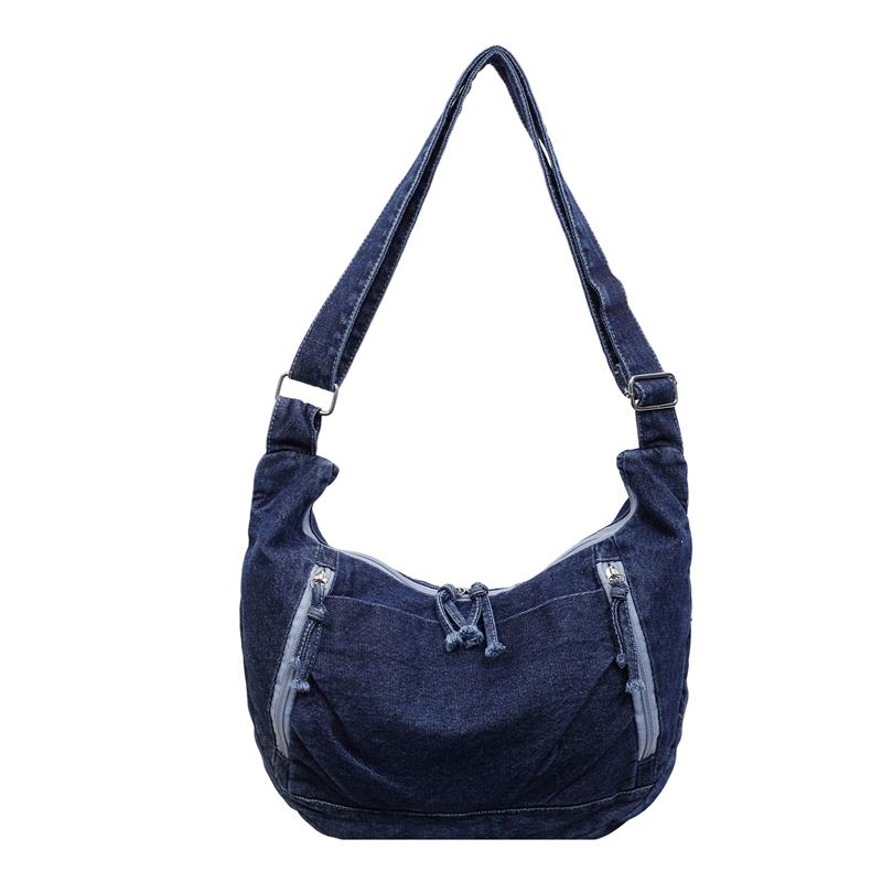 Retro large-capacity foreign-style personalized dumpling bag 2026 spring new fashion college student commuting shoulder messenger bag