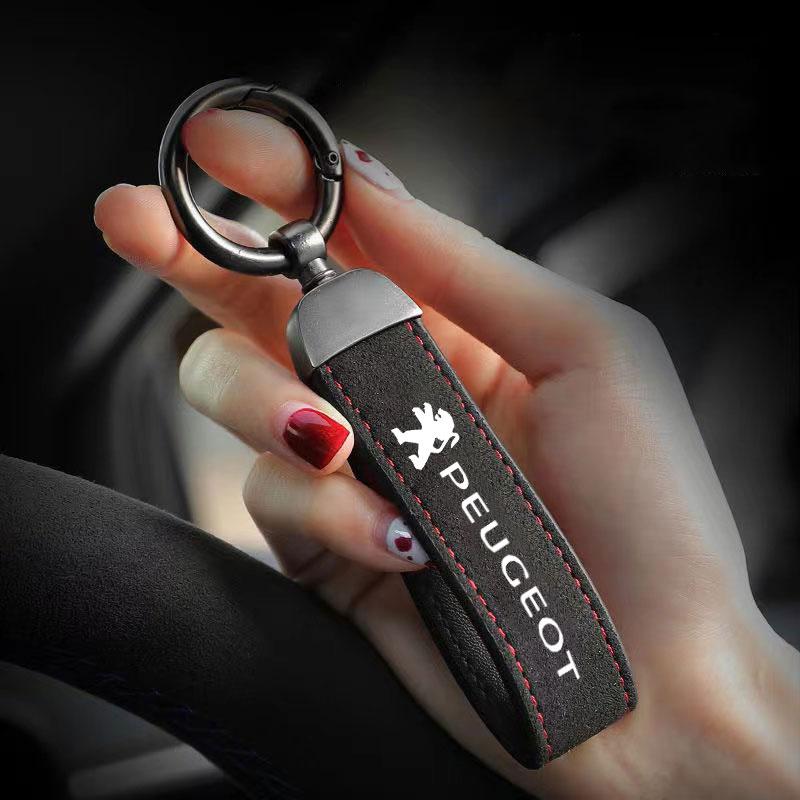 2026 Adesivo per Auto Caldo Pelle Lega Metallica Styling Auto Portachiavi Portachiavi Portachiavi per Logo Peugeot 108 406 407 408 206 207 208