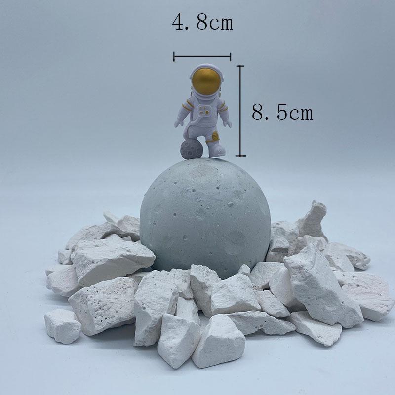 Kids  Archaeology Excavation Toy: Astronaut Ornament & DIY Handmade Science Treasure Hunt Educational Kit