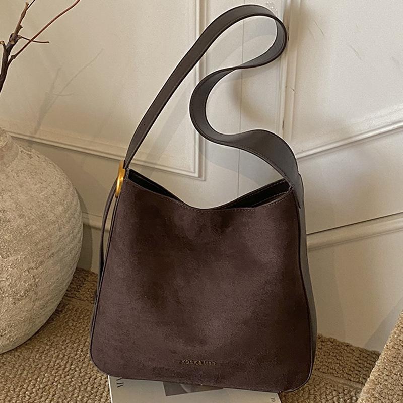 High-value Suede Large-capacity Commuter Tote Bag Women's Bag Winter New Lazy Wind Casual Messenger Bag