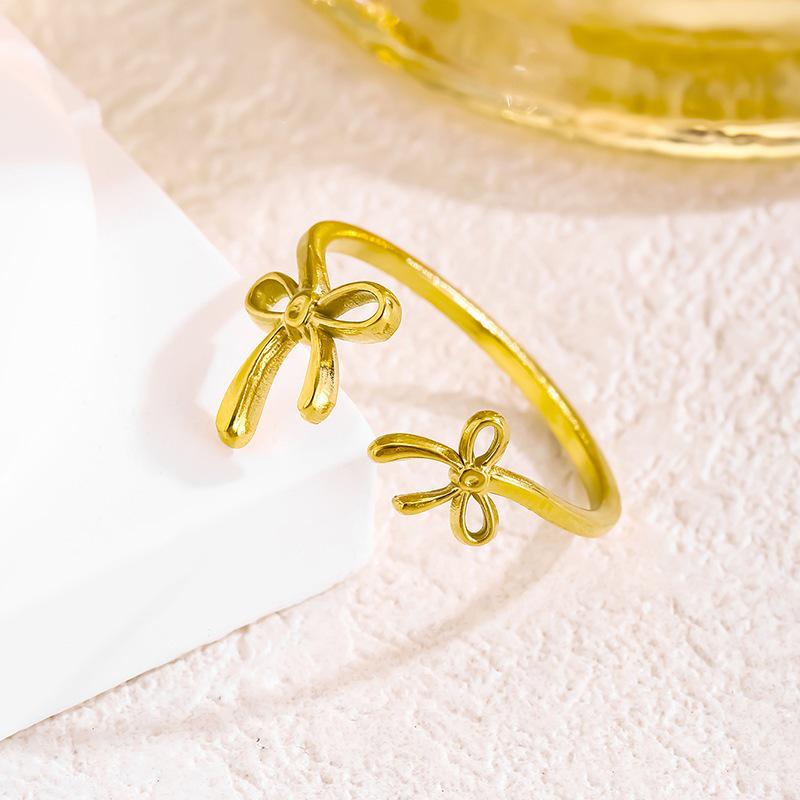 Elegant Titanium Steel Butterfly Ring for Women - Trendy European & American Design, Internet Celebrity Favorite, High-End Luxury Jewelry.