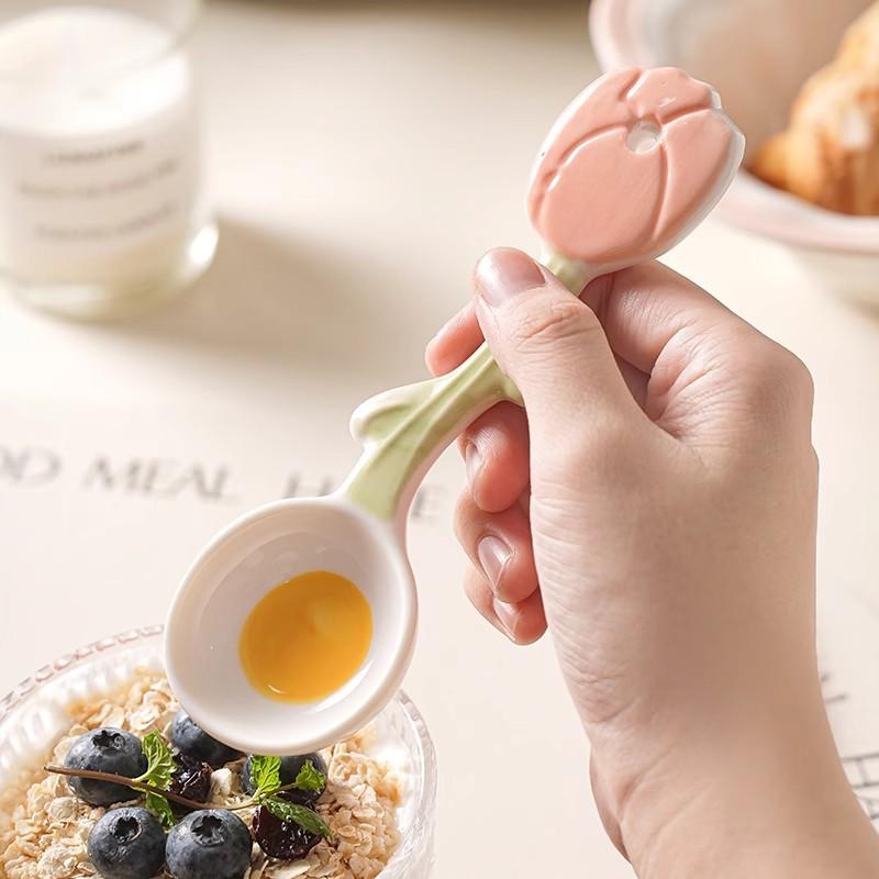 

Ceramic spoon, tulip rice spoon, long handle spoon, household high-value high-temperature resistant spoon, spoon