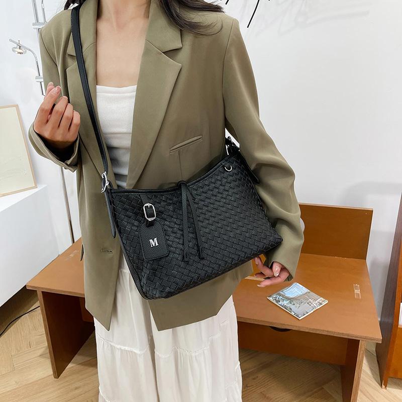 Damen Grün Gewebte PU-Leder Umhängetasche, Lässige Schulterhandtasche mit Verstellbarem Riemen, Modische Tägliche Tasche für Damen, Leichte Messenger Bag
