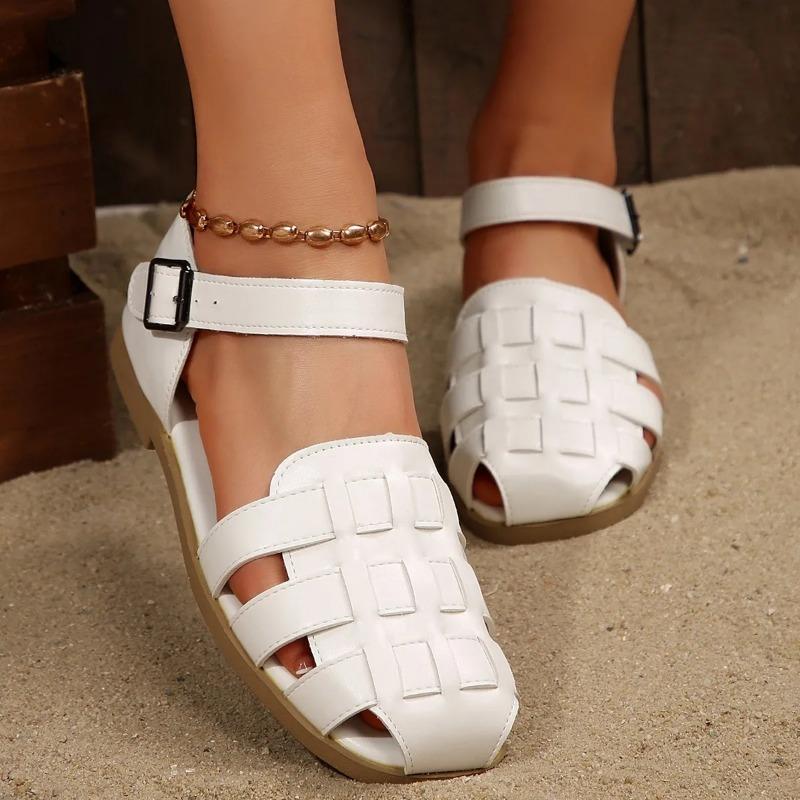 2025 Lyxiga Designerdamsskor Fyrkantiga Platta Läder Gladiator Slip-on Strand Casual Flickvävda Sandaler