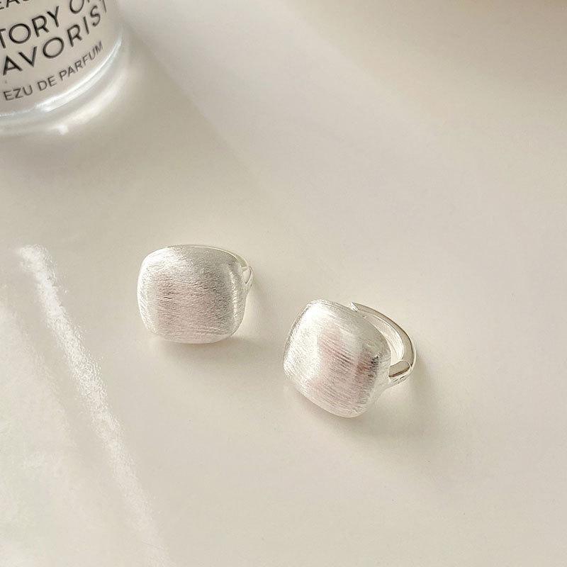 Simple Geometric Square Brushed Ear Buckle Ins Cold Style Earrings New Earrings Autumn and Winter Style