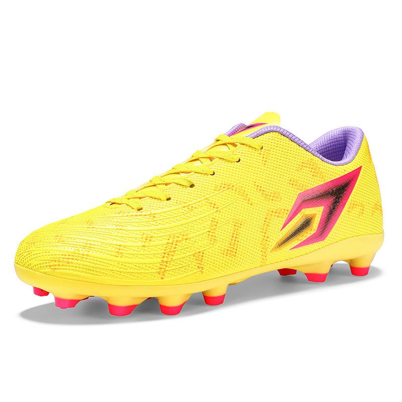 Foreign trade football shoes are nailed into artificial turf, practical training shoes, youth sports shoes ag/TF