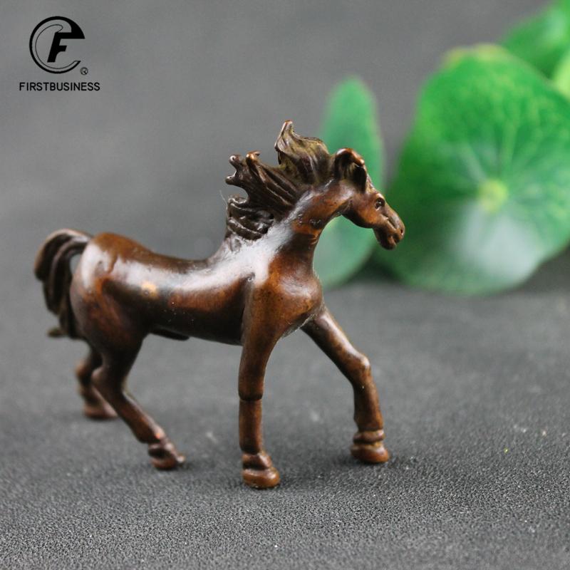 Statue de Cheval en Cuivre Vintage Ornements de Bureau Porte-Bonheur Figurines Animales en Laiton Massif Miniatures Animaux de Compagnie pour Thé Accessoires de Décoration Intérieure