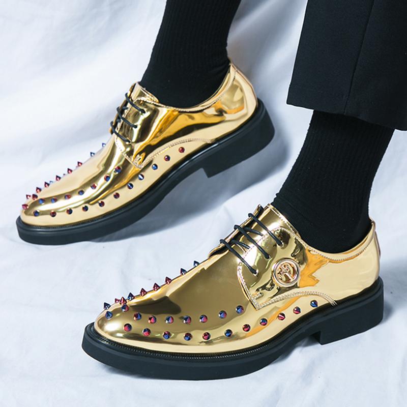 New Designer Men's Dress Mirror Patent Leather Shoes Male Gold Rivet Laced Oxfords Prom Homecoming Party Footwear Zapatos
