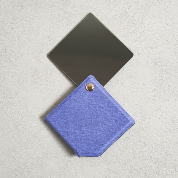 Cover Rotating Mini Hand Mirror Purple