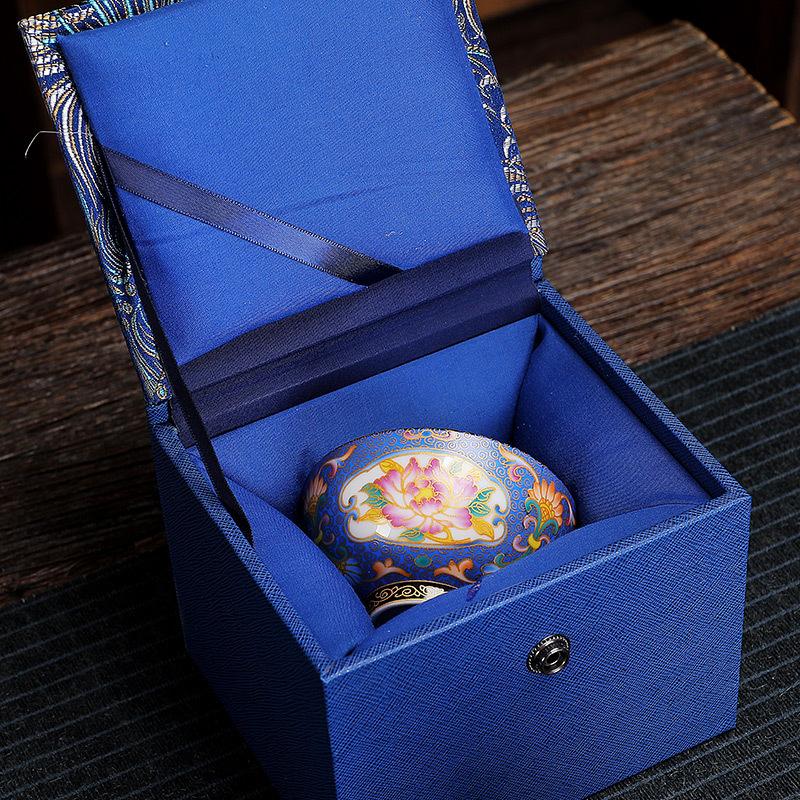Ceramic Enamel Color Tasting Single Blue and White Douli Japanese Style Filigree Tea Bowl Kung Fu Master Cup Gift Bo