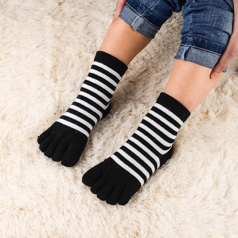 5 Paar Kinder Socken Dünn Gestreift Baumwolle Fünf-Finger für 4-12J Jungen Mädchen Lässig Sportlich Atmungsaktiv Fünf-Zehen Kleidung Zeug