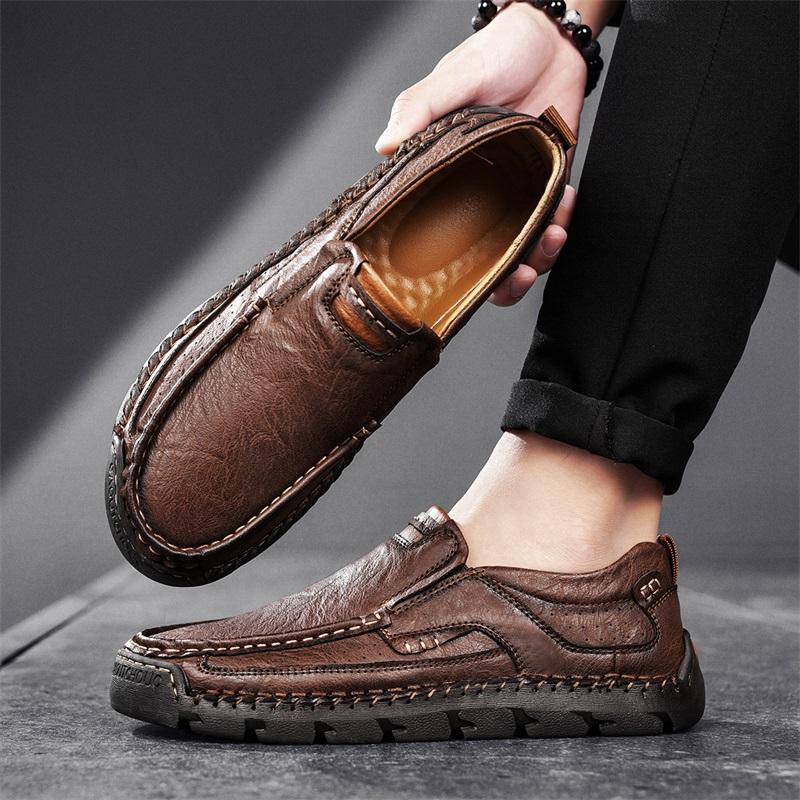 Fashion New High Quality Male Slip On Flats Non-Slip Outdoor Walking Shoes Trainers Leather Men Loafers Soft Cowhide Mens Casual Shoes