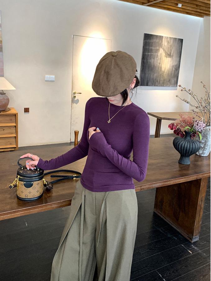 Women's Slimming Gray Crew Neck Long Sleeve T-shirt - Korean Style, Versatile Inner Layer for Autumn/Winter.