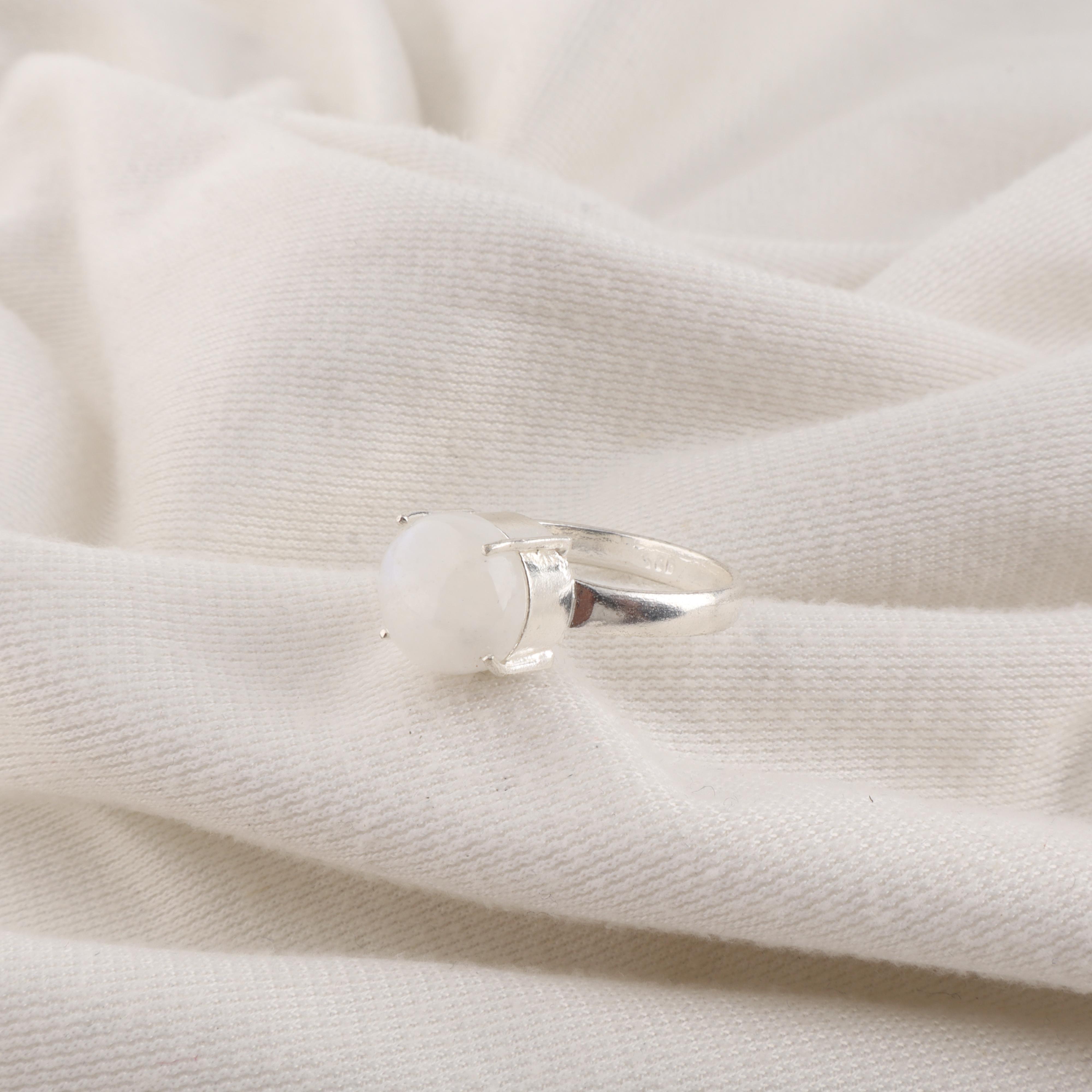 

Natural Rainbow Moonstone Gemstone 925 Sterling Silver Handcrafted Jewelry Ring For occasion RR-72-27 4