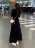 Big Pendulum A-shaped Version Hooded Sweater Dress, High-end Slim-fitting Dress, Women's Waist and Thin Inner Bottom Skirt, Long Style.