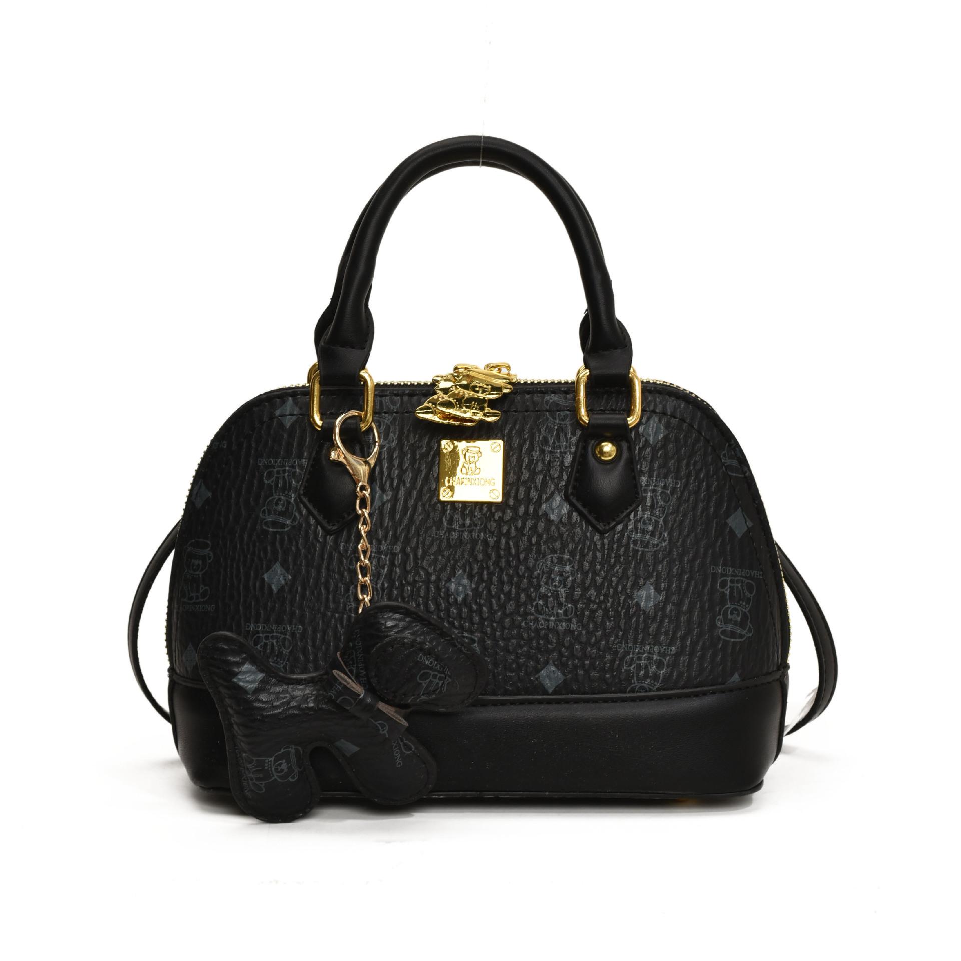 

Temperament handbag small bag messenger bag high-end shell bag women s new bear print niche fashion чорний