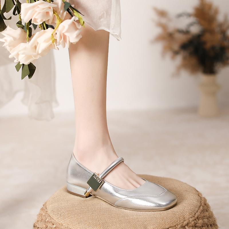 

Мэри Джейн туфли на низком каблуке женские с закрытым носком с неглубоким вырезом повседневные рабочие туфли английские туфли 40 серебряный