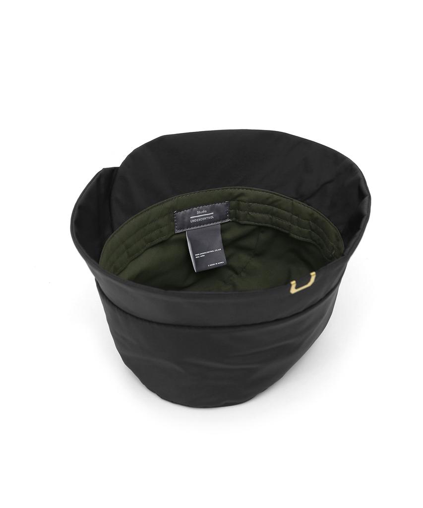 Eondeokeonteulolseutyudio Short Brim Bucket Hat Tulip Bucket / Memory / Black