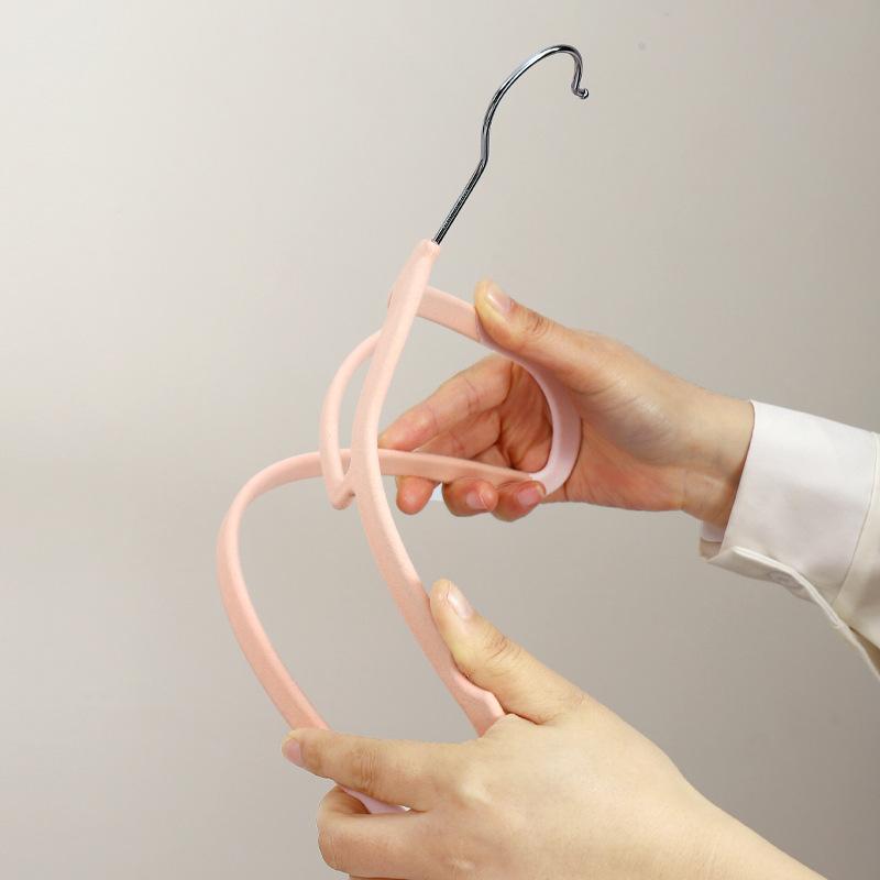 10pcs 42cm Seamless Flocking New Golden Hook Flocking Hanger Dry and Wet Wardrobe Storage Adult Magic Hanger