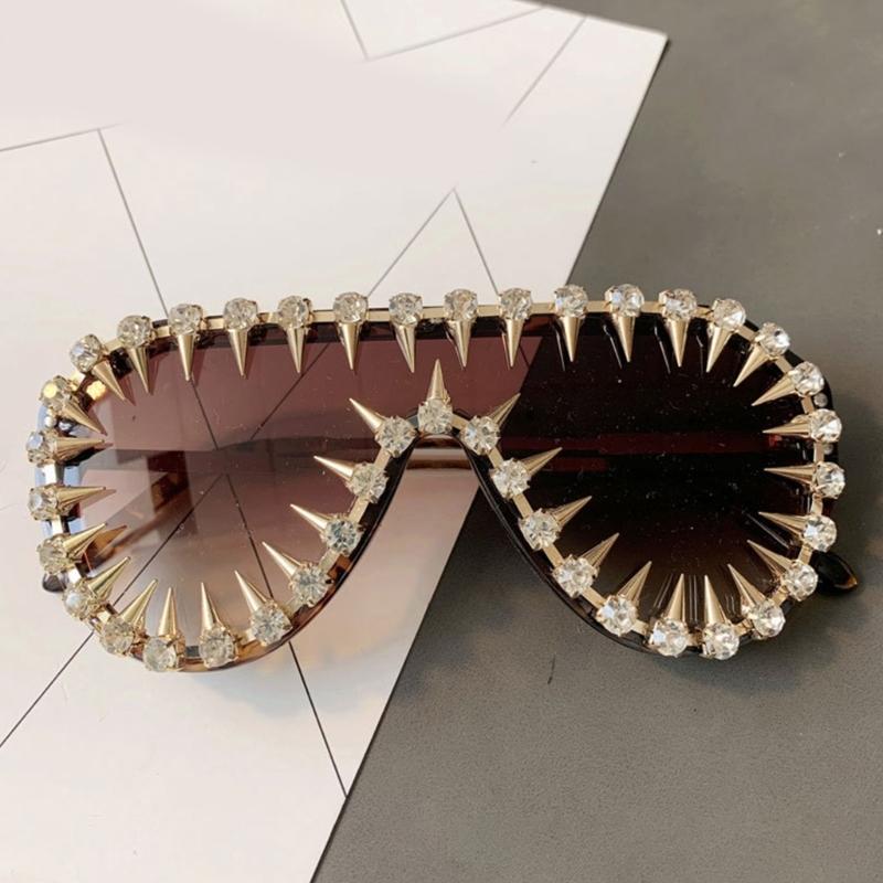 Blingbling Sunglasses with Crystal Rivet Frame for Female Male Unisex Music Festival and Hiphop Dancing Party Dressingup