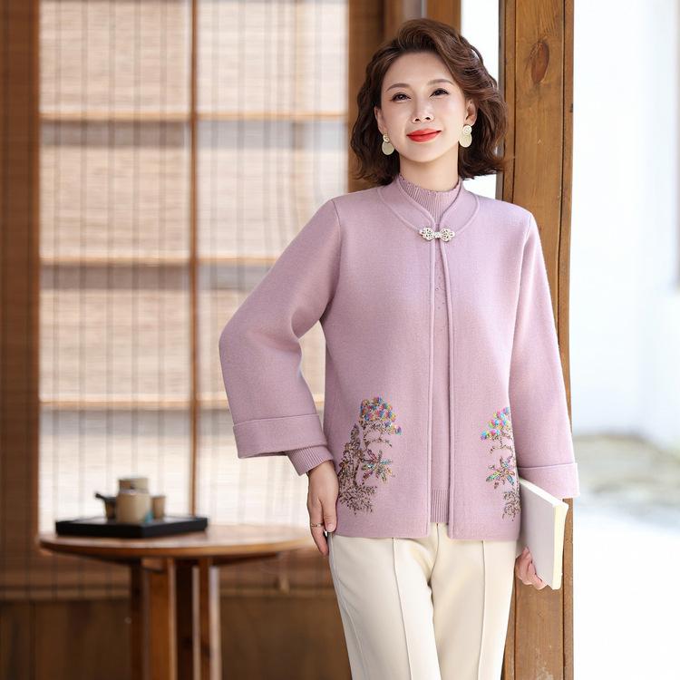 Middle-aged and Elderly Women's Autumn and Winter Fashion Sweater Heavy Craft Jacket Mother Autumn New Knitted Cardigan Two-piece Set