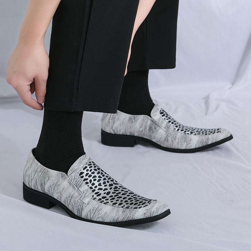 Mode Mode Nachtclub Zebra-Print Herren Slipper Ankunft Herren Freizeitschuhe Mokassins Allround Hochwertige Herren Business Schuhe