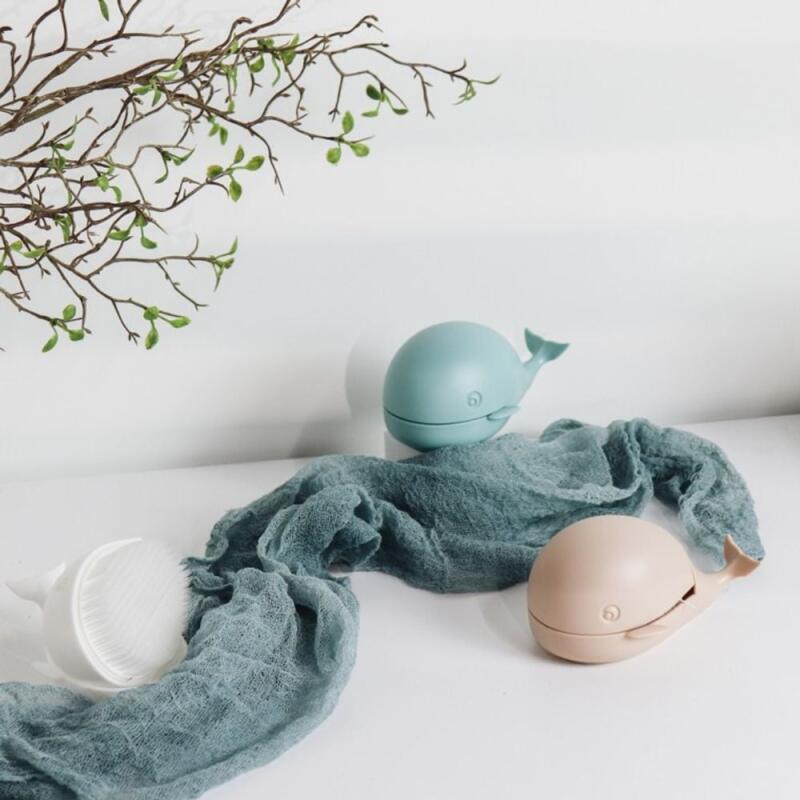 

Whale-shaped laundry brush, clothes washing brush, cute cleaning brush