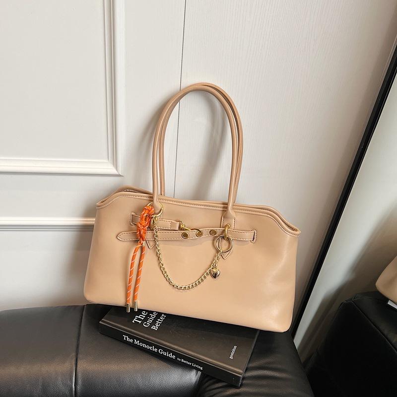 Casual Large-capacity Shoulder Bag Women's New Fashion Commuter Handbag
