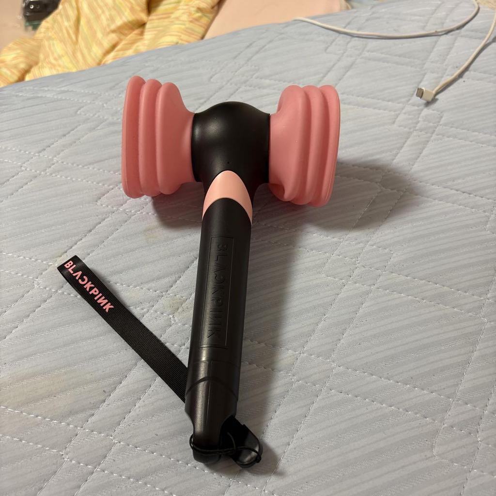 [USED] BLINKPINK LIGHT STICK Pink/Black with Strap