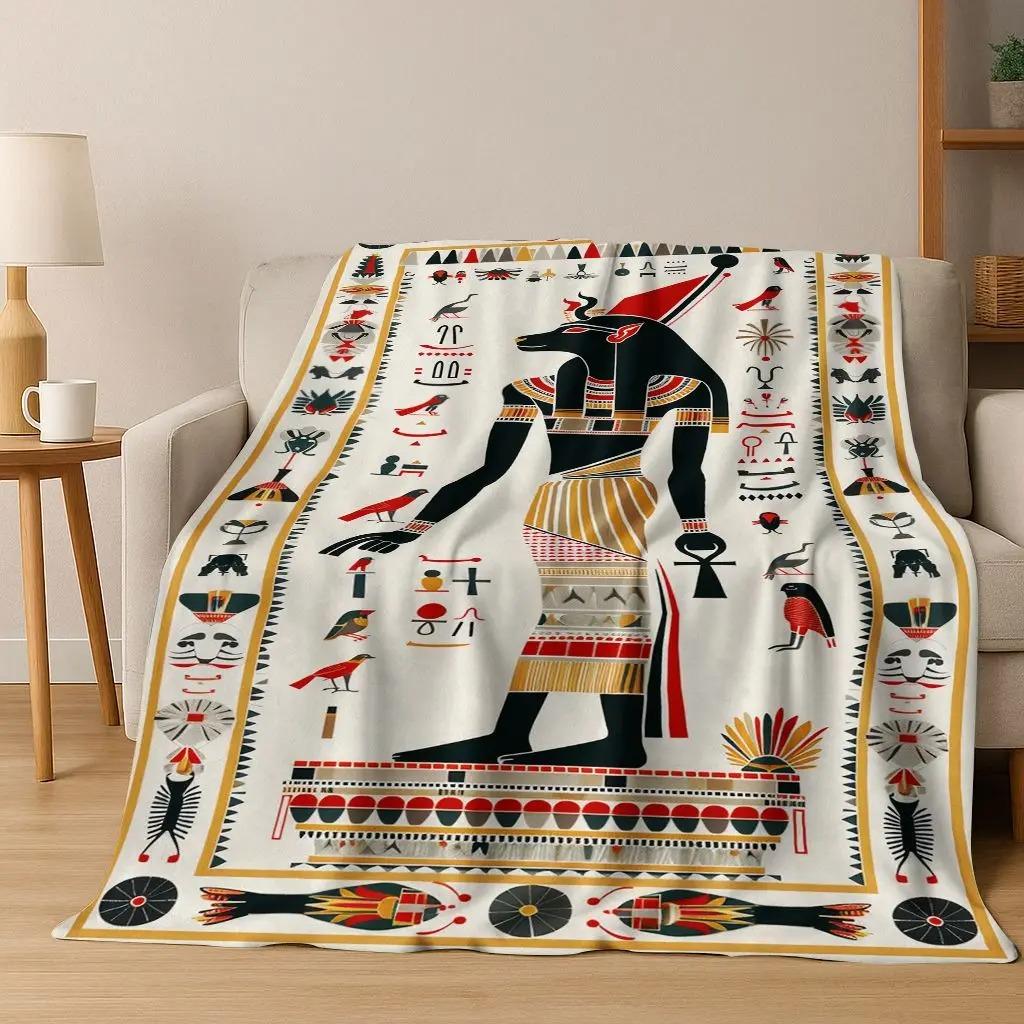 Ősi egyiptomi hieroglif szimbólumokkal faragott falfestmények flaneltakaró, Kényelmes puha takaró otthonra, hálószobába, ágyra, kanapéra, ajándék