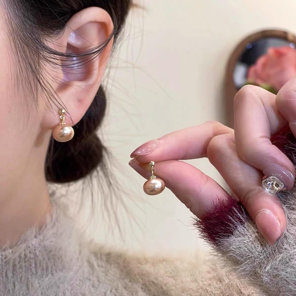 Elegant Champagne Pearl Stud Earrings: Light Luxury, Versatile & Stylish Niche Design