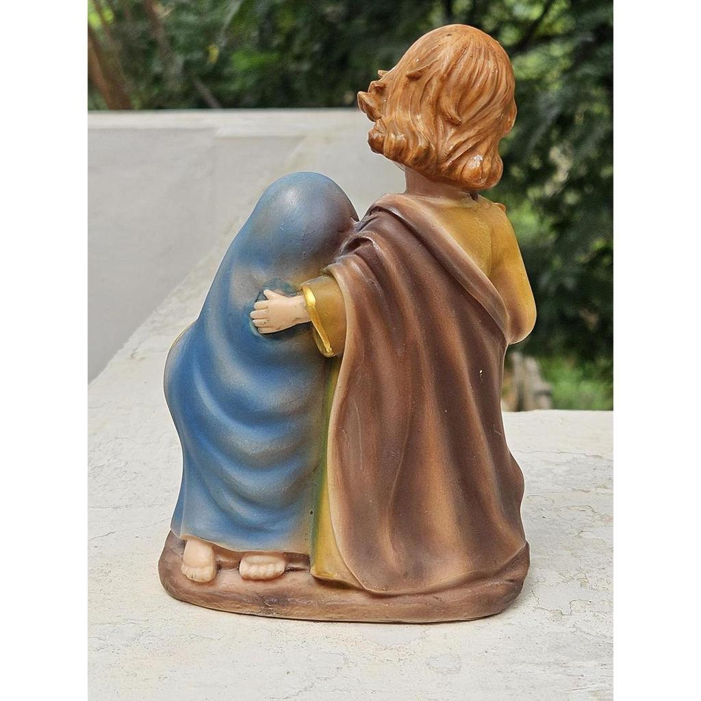 Resin Decor Showpiece for Table Xmas Present To Friend Christmas Gifts Single Piece Holy Family Crib Figurines