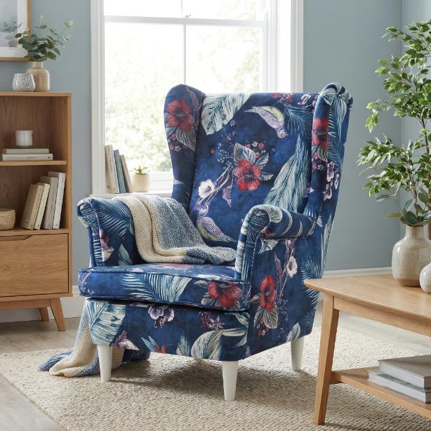 Ohrensessel Ari Spring Print mit Muster im skandinavischen Stil – Family Meble