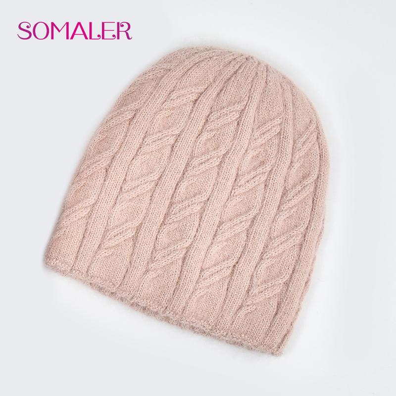 

Женский зимний комплект из двух предметов: шапка и шарф. Теплая ангоровая вязаная шапка-бини и шарф. Толстый двухслойный модный аксессуар для холодной погоды. One size