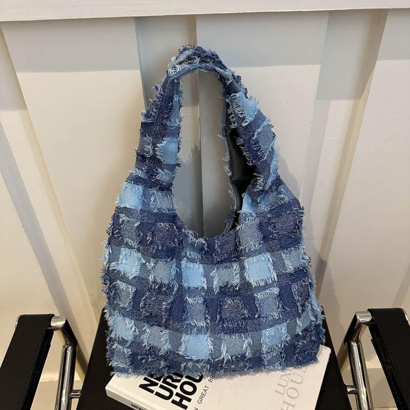 Fashionable Canvas Tote Bag For Women With Stylish Quilted Design And Versatile Colors