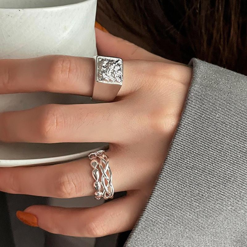 High Quality Adjustable Copper Ring For Women With Trendy Geometric Pattern And Chic Aesthetic