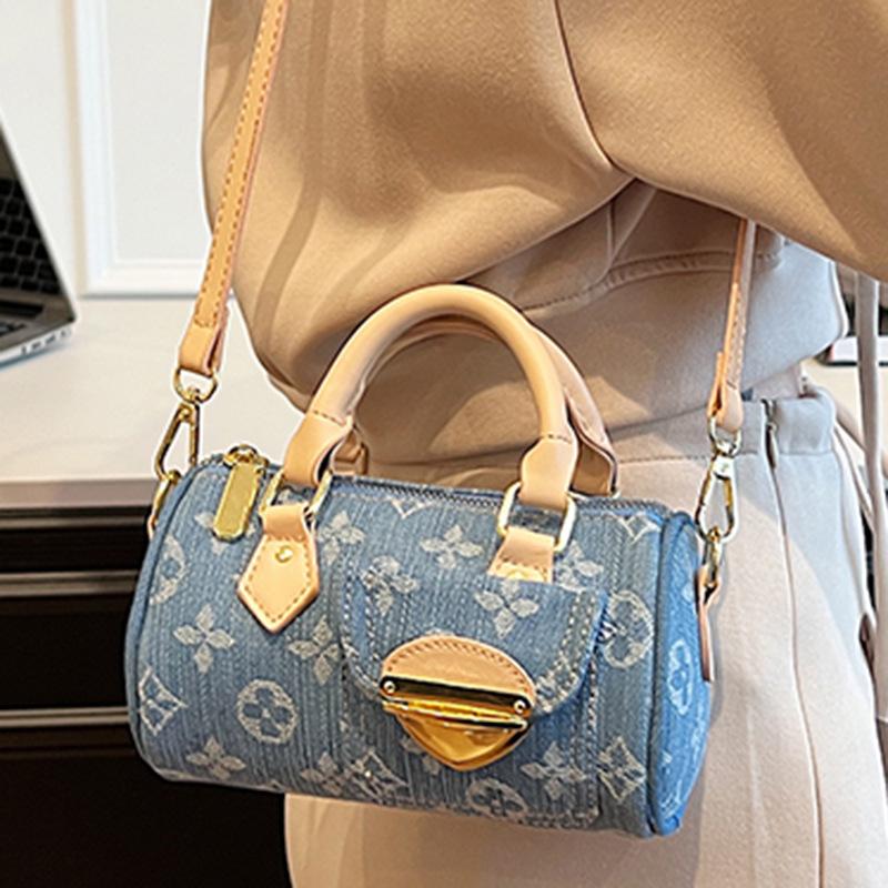 Women's bag new pillow bag woven denim handbag niche European and American trend retro shoulder bag trendy girl bag