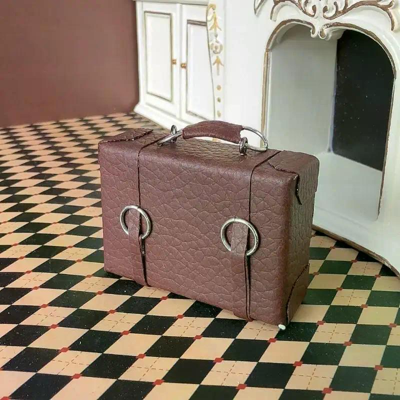 1Pcs 1:12 Scale Micro Dollhouse Miniature Retro Leather Box Briefcase Suitcase Model Toy Decoration For Doll House Accessories