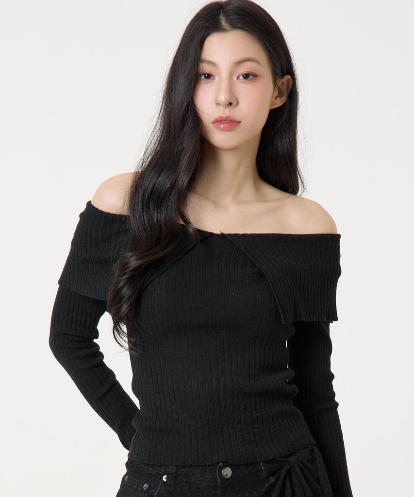 UNKNOWN PLANET Ruffle Boat Neck Long Sleeve Knit Top Black