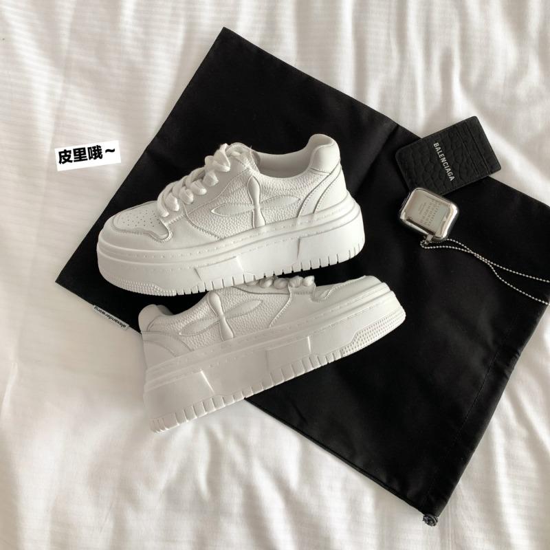 [] Goodbye 1.5 meters~ Height-increasing muffin thick-soled sports and leisure fluffy shoes women's little white shoes